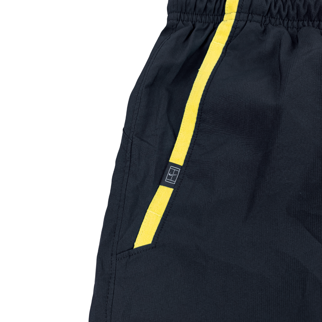 NIKE TRACK PANTS (M)