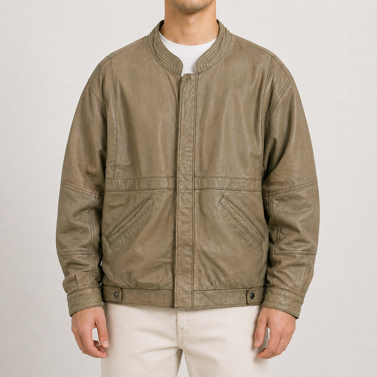 LEATHER JACKET (M)
